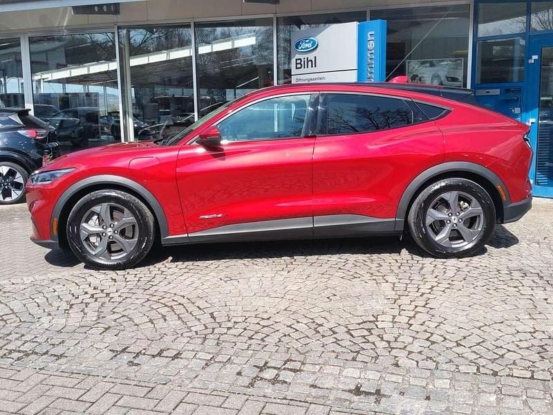 Gebraucht Ford Mustang Mach-E Extended Range 216 kW (294 PS) 2023 Lucidrot metallic SUV