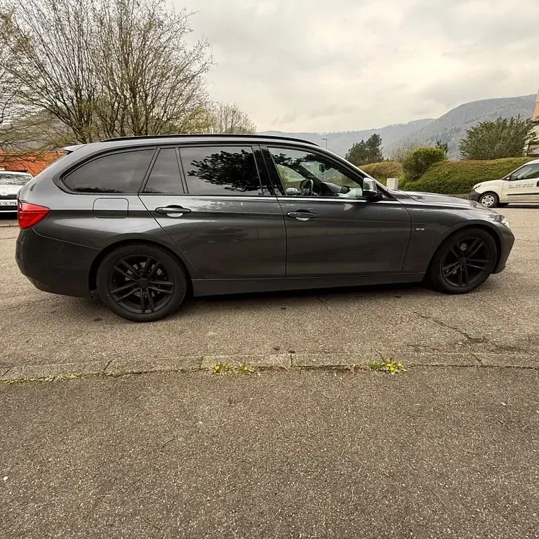 Gebraucht BMW 328 Luxury Line 245 PS (180 kW) 2012 Grau Kombi