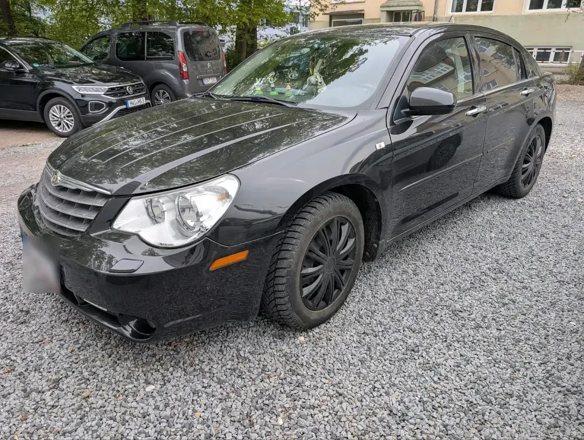 Begagnad Chrysler Sebring 190 HK (139 kW) 2010 Svart Sedan