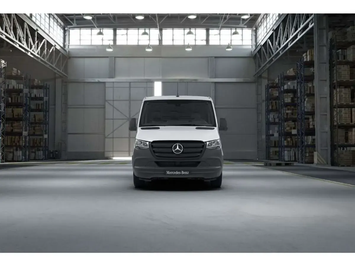 Gebraucht Mercedes Sprinter 150 PS (110 kW) 2024 Arktikweiß Van
