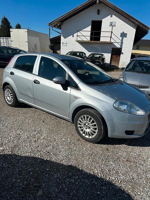 Gebraucht Fiat Punto 69 PS (50 kW) 2008 Grau Kleinwagen