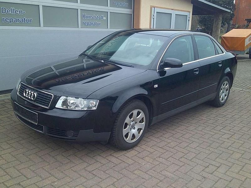 Gebraucht Audi A4 131 PS (96 kW) 2002 Schwarz Limousine