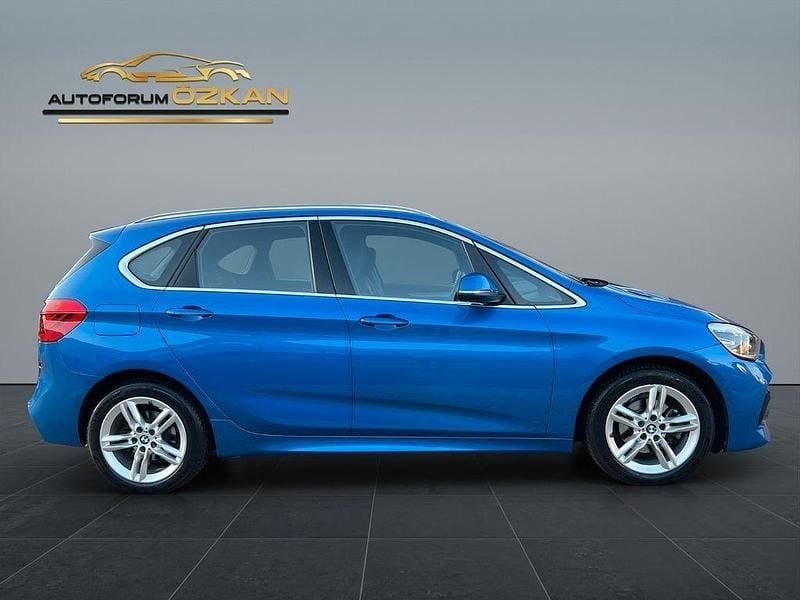 Gebraucht BMW 218 Active Tourer Performance 140 PS (102 kW) 2019 Blau Van / Kleinbus