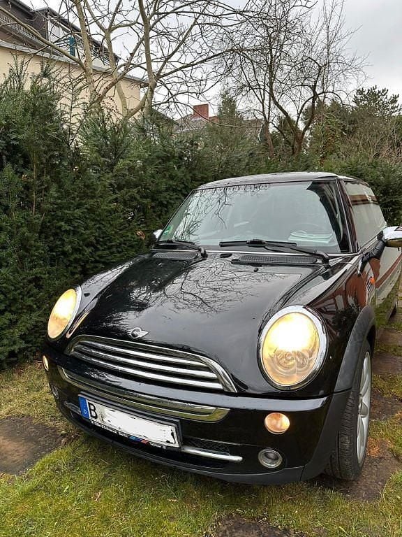 Gebraucht Mini ONE 90 PS (66 kW) 2005 Schwarz Kleinwagen