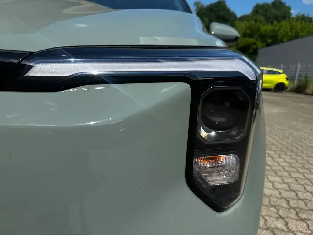 Neu Kia Stonic Comfort 101 PS (74 kW) 2026 (a2g) adventurous green s SUV
