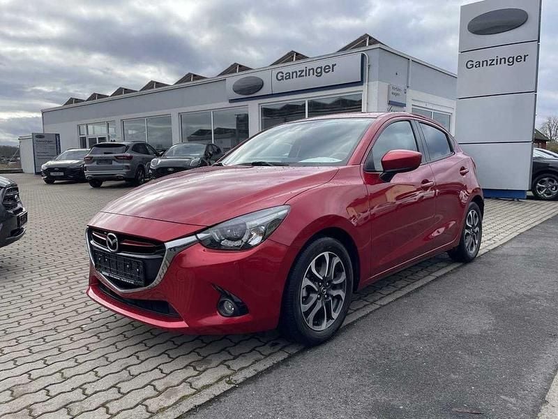 Gebraucht Mazda 2 Sports-Line 116 PS (85 kW) 2017 Rot Limousine