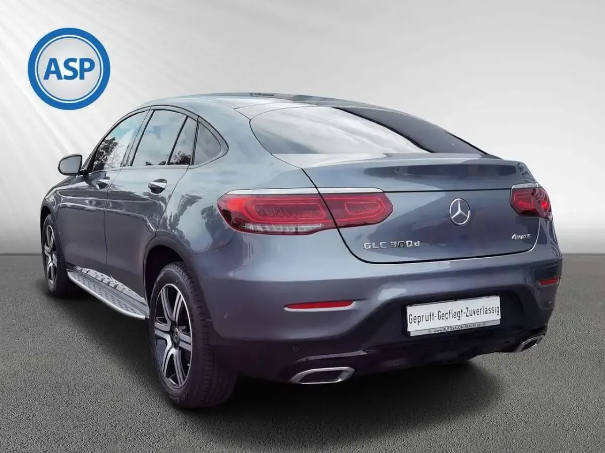 Gebraucht Mercedes GLC300 Night 245 PS (180 kW) 2020 Grau SUV