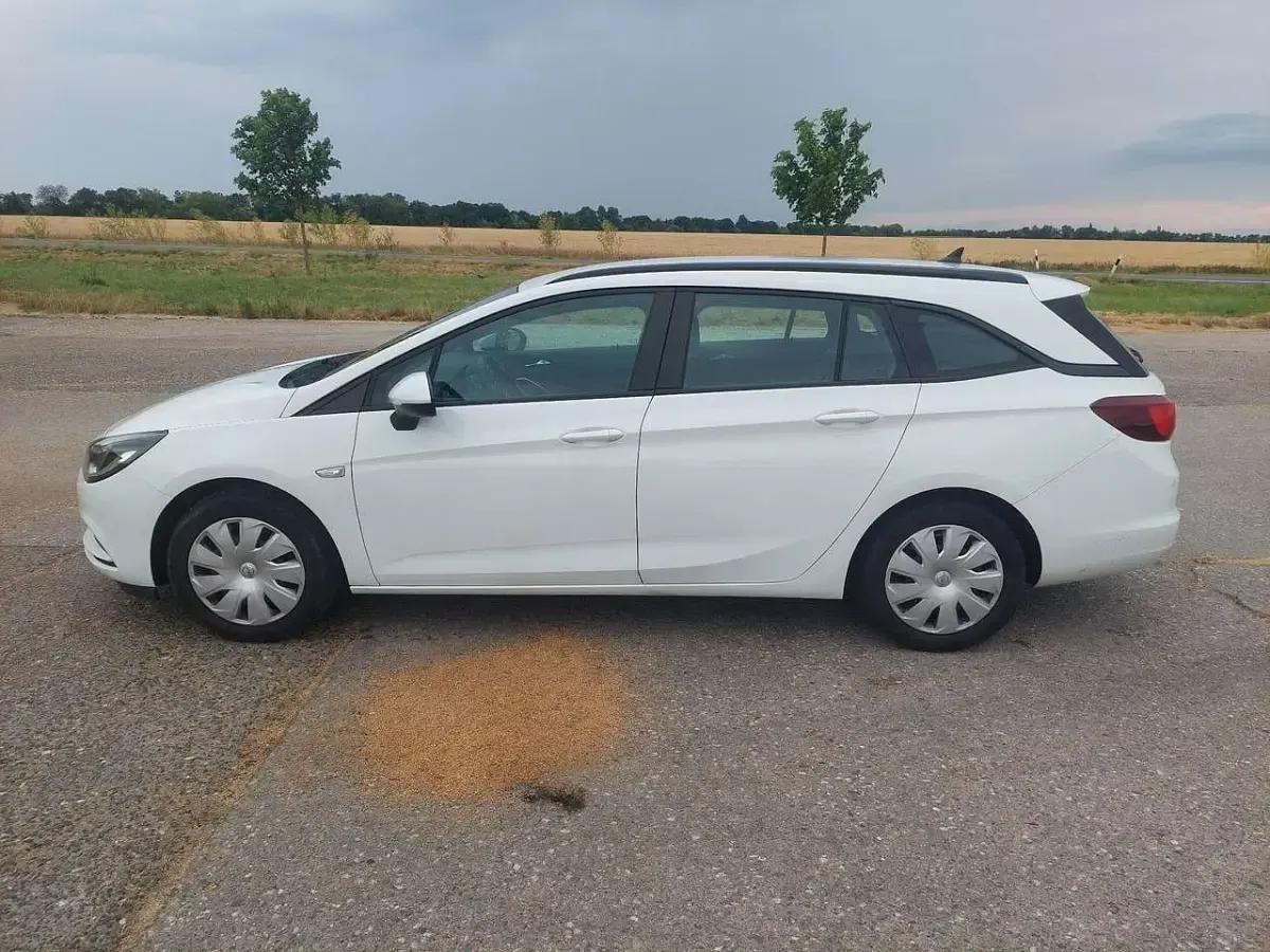 Gebraucht Opel Astra Business 110 PS (80 kW) 2019 Weiß Kombi