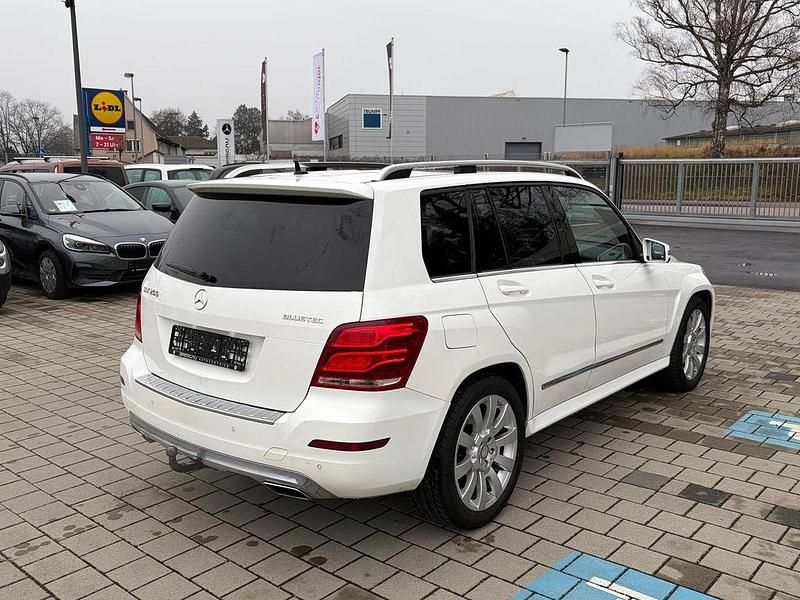 Gebraucht Mercedes GLK250 204 PS (150 kW) 2015 Weiß SUV