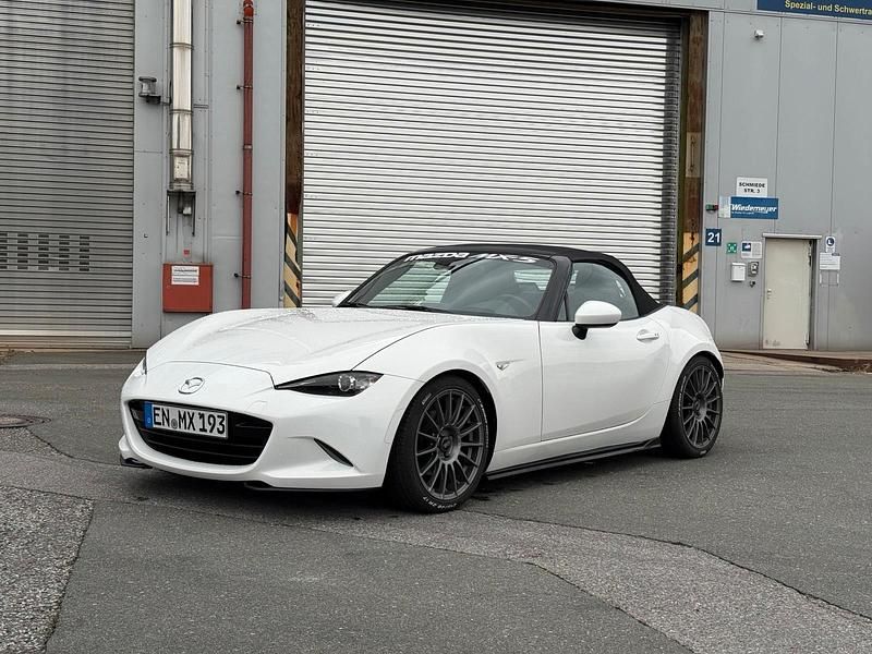 Weiß Gebraucht 2017 Mazda MX5 Cabrio | 18.900 € (Fairer Preis) - Bild 1/4
