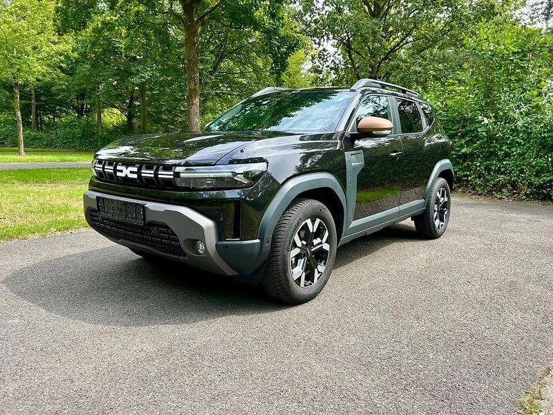 Schwarz Gebraucht 2025 Dacia Duster Extreme SUV | 24.600 € (Superpreis) - Bild 1/4