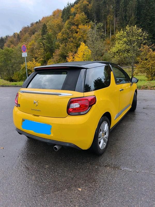 Gebraucht Citroën DS3 Cabriolet 120 PS (88 kW) 2013 Gelb Cabrio