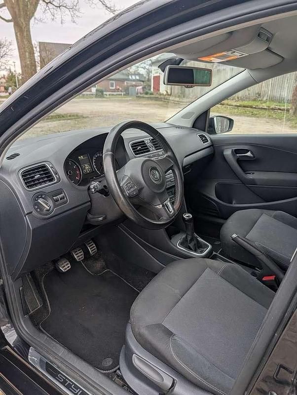 Gebraucht VW Polo Style 69 PS (50 kW) 2011 Schwarz Kleinwagen