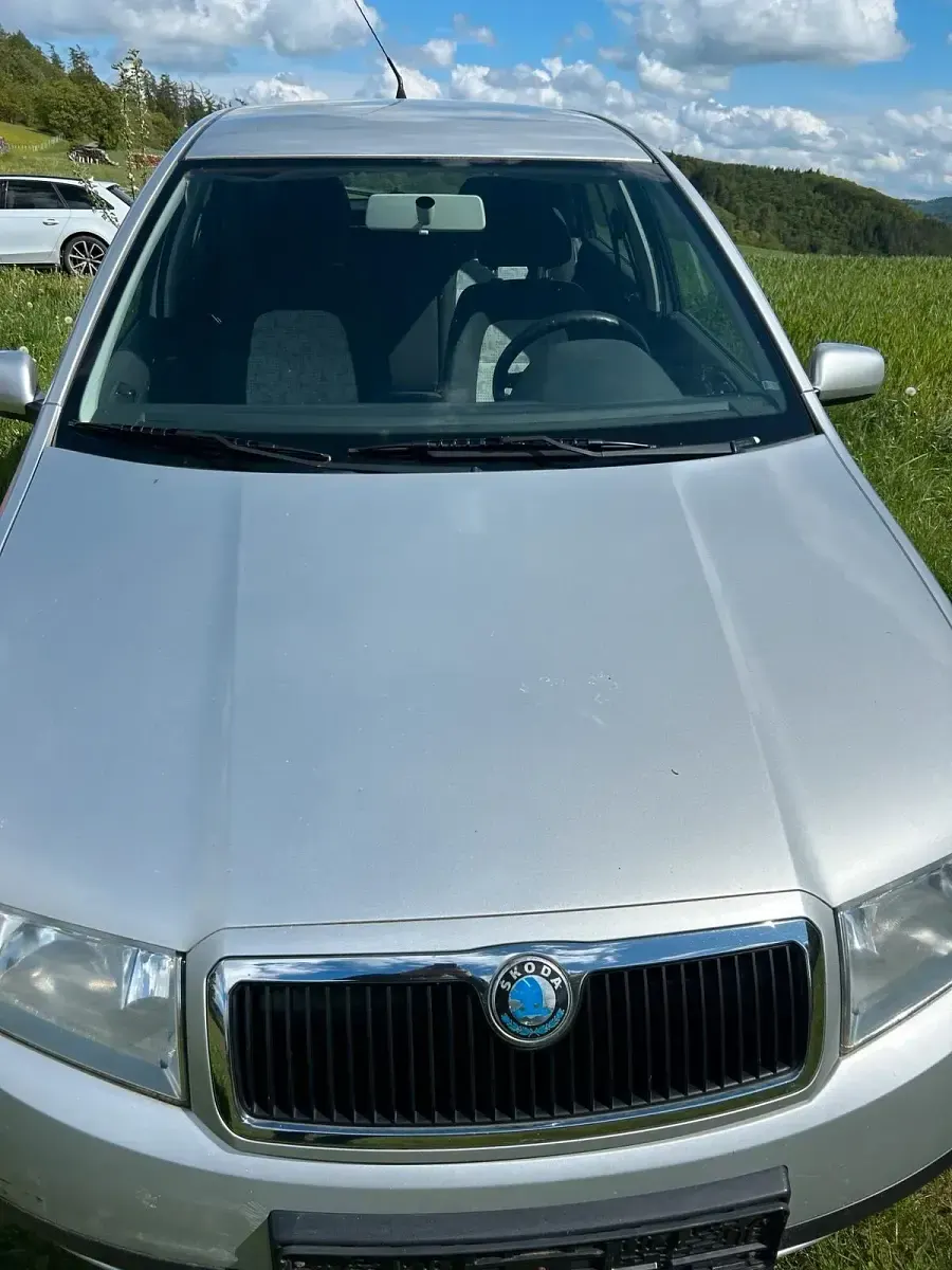 Gebraucht Skoda Fabia 55 PS (40 kW) 2004 Silber Limousine