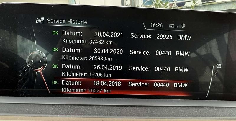 Używany Alpina D4 349 KM (256 kW) 2016 Złoty Kabriolet