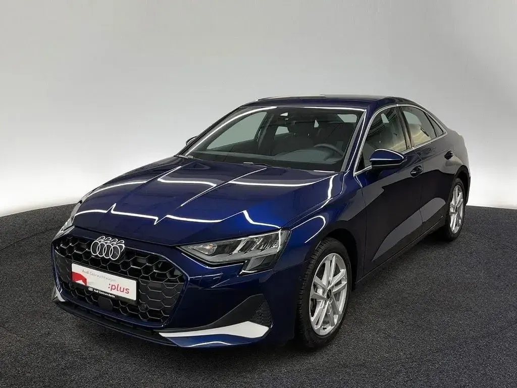 Gebraucht Audi A3 Advanced Plus 150 PS (110 kW) 2025 Navarrablau metallic Limousine