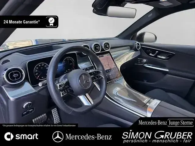 Gebraucht Mercedes GLC400d AMG 252 PS (185 kW) 2024 Lack graphitgrau (metallic) SUV
