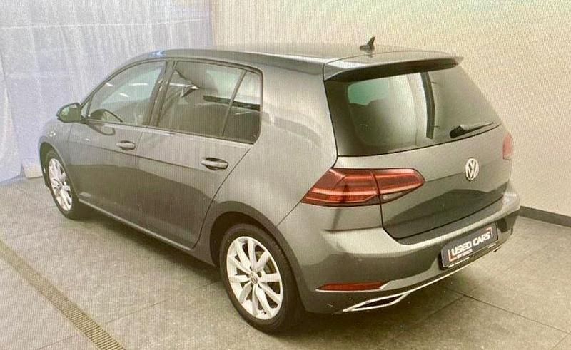 Gebraucht VW Golf VII Highline 150 PS (110 kW) 2017 Grau Limousine