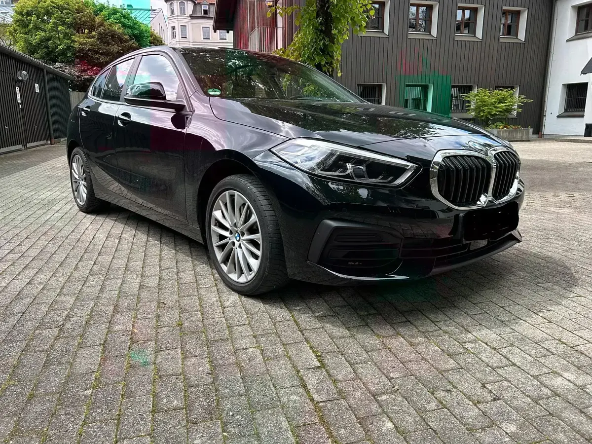 Gebraucht BMW 118 Advantage 140 PS (102 kW) 2021 Schwarz Kleinwagen