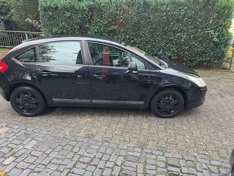 Gebraucht Citroën C4 Comfort 109 PS (80 kW) 2008 Schwarz Limousine