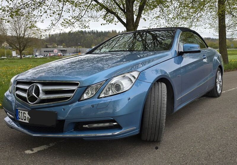 Blau Gebraucht 2012 Mercedes E350 Avantgarde Cabrio | 16.500 € (Fairer Preis) - Bild 1/4