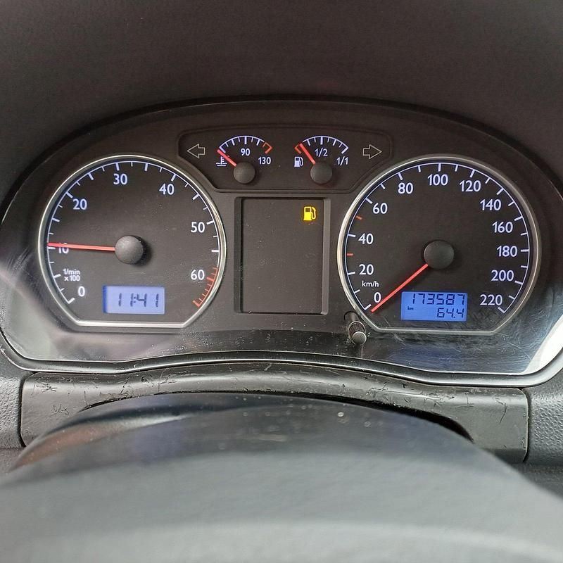 Gebraucht VW Polo 75 PS (55 kW) 2002 Silber Kleinwagen