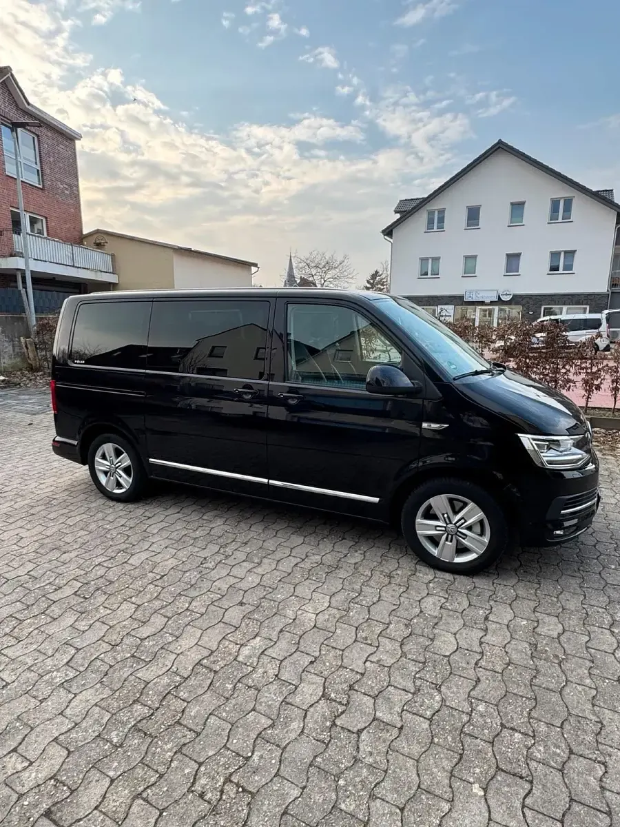 Gebraucht VW Multivan 204 PS (150 kW) 2016 Schwarz Van / Kleinbus