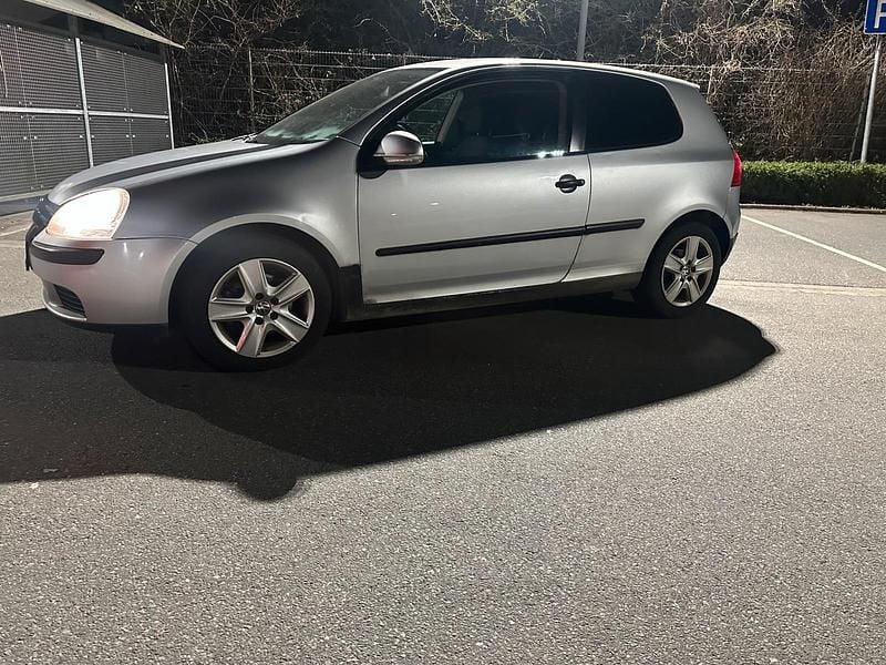 Gebraucht VW Golf IV 75 PS (55 kW) 2004 Silber Limousine