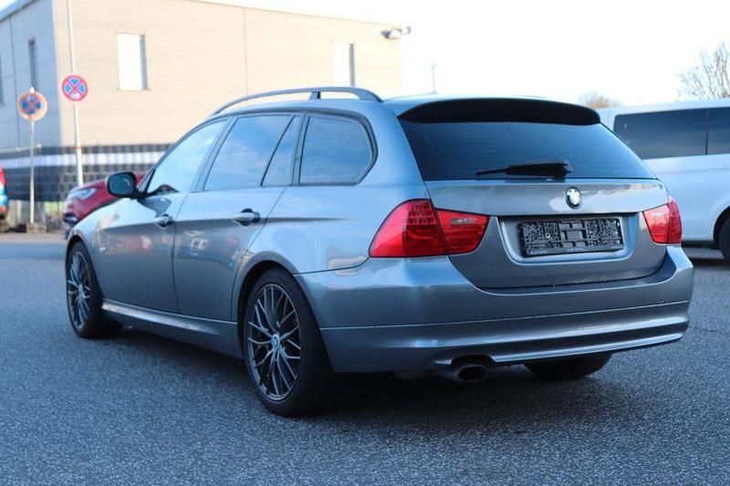 Gebraucht BMW 320 Comfort Edition 170 PS (125 kW) 2009 Grau Kombi