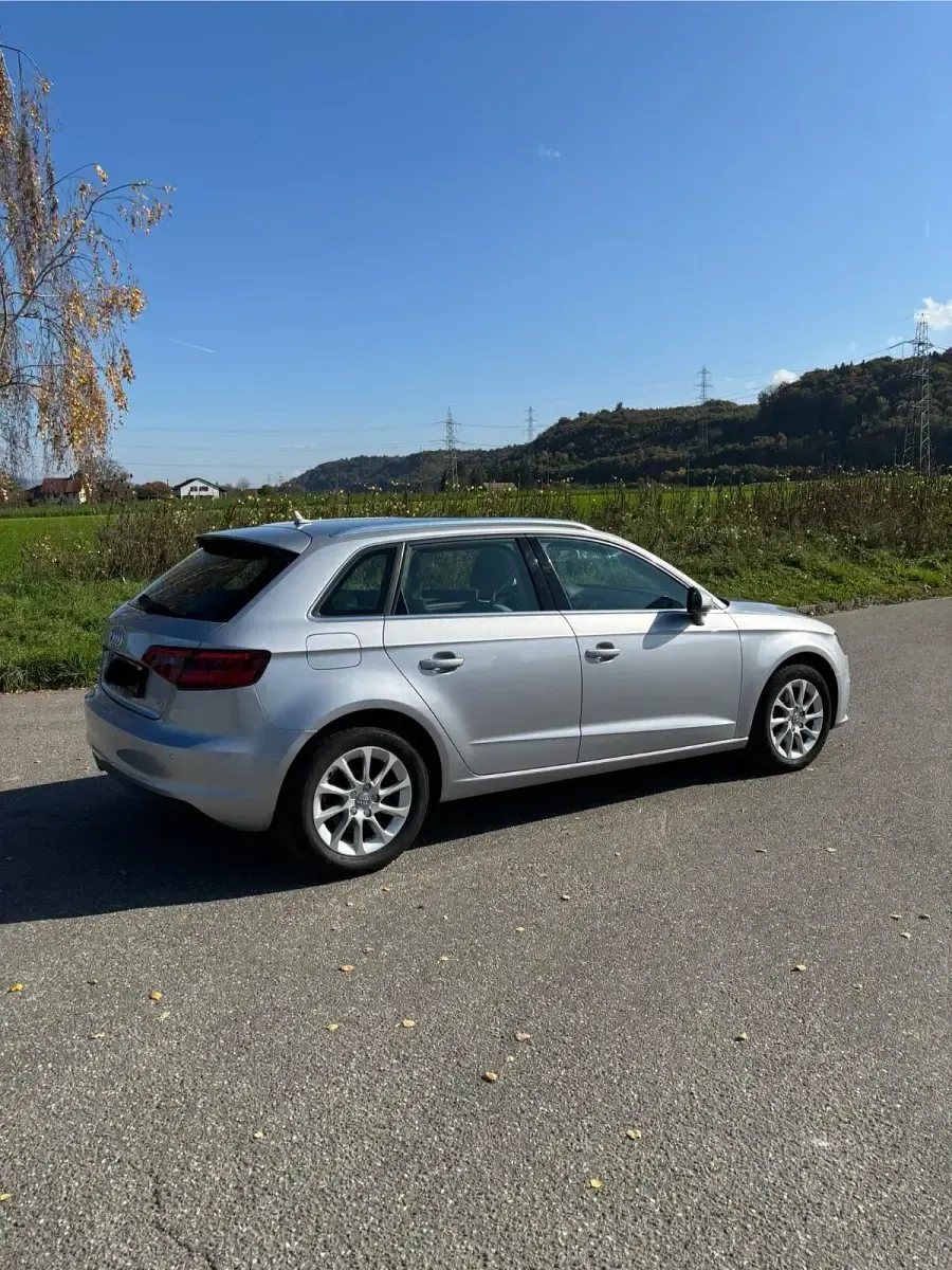 Gebraucht Audi A3 Ambiente 110 PS (80 kW) 2016 Silber Kombi