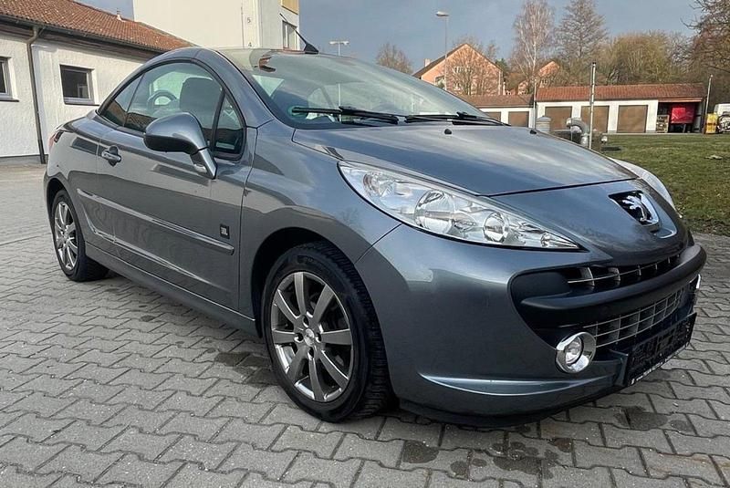 Gebraucht Peugeot 207 CC 120 PS (88 kW) 2009 Grau Cabrio