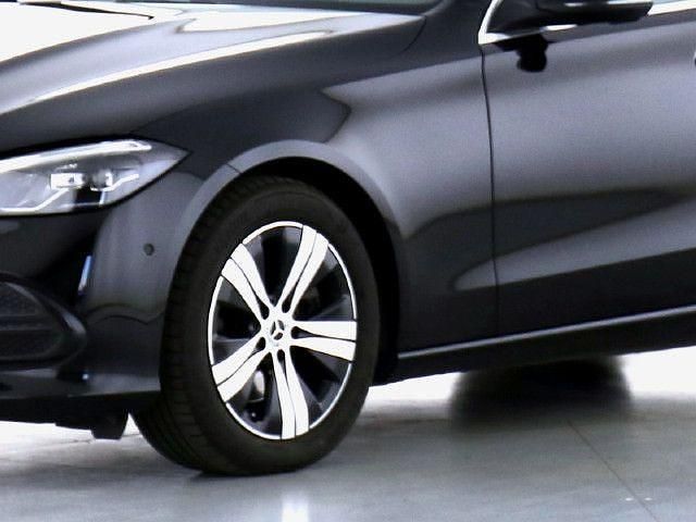 Gebraucht Mercedes C220 Avantgarde 200 PS (147 kW) 2023 Schwarz Kombi