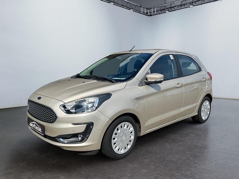 Gebraucht Ford Ka Plus 69 PS (50 kW) 2019 Weiß Kleinwagen
