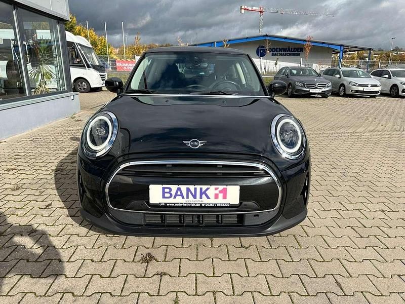 Occasion Mini Cooper Essential 136 PK (100 kW) 2023 Zwart Hatchback