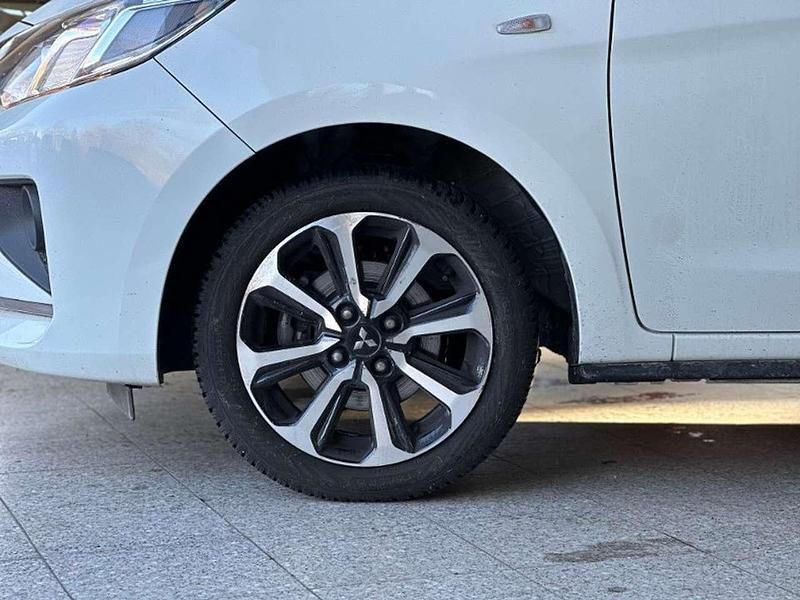 Gebraucht Mitsubishi Space Star Select+ 71 PS (52 kW) 2023 Islandweiß Kleinwagen