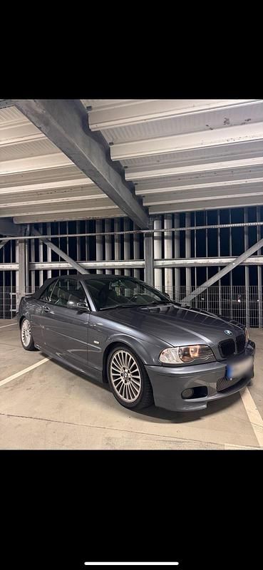 Grau Gebraucht 2003 BMW 320 Cabriolet M Sport Cabrio | 6.690 € (Guter Preis) - Bild 1/4