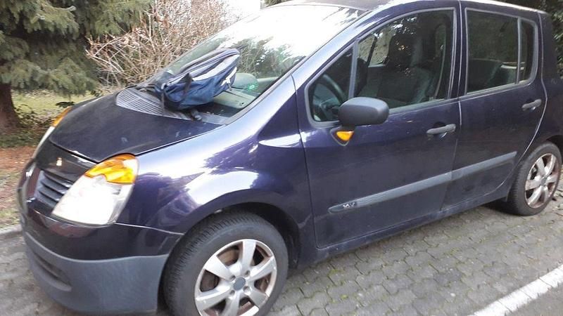 Gebraucht Renault Modus Dynamique 79 PS (58 kW) 2005 Violet Van / Kleinbus
