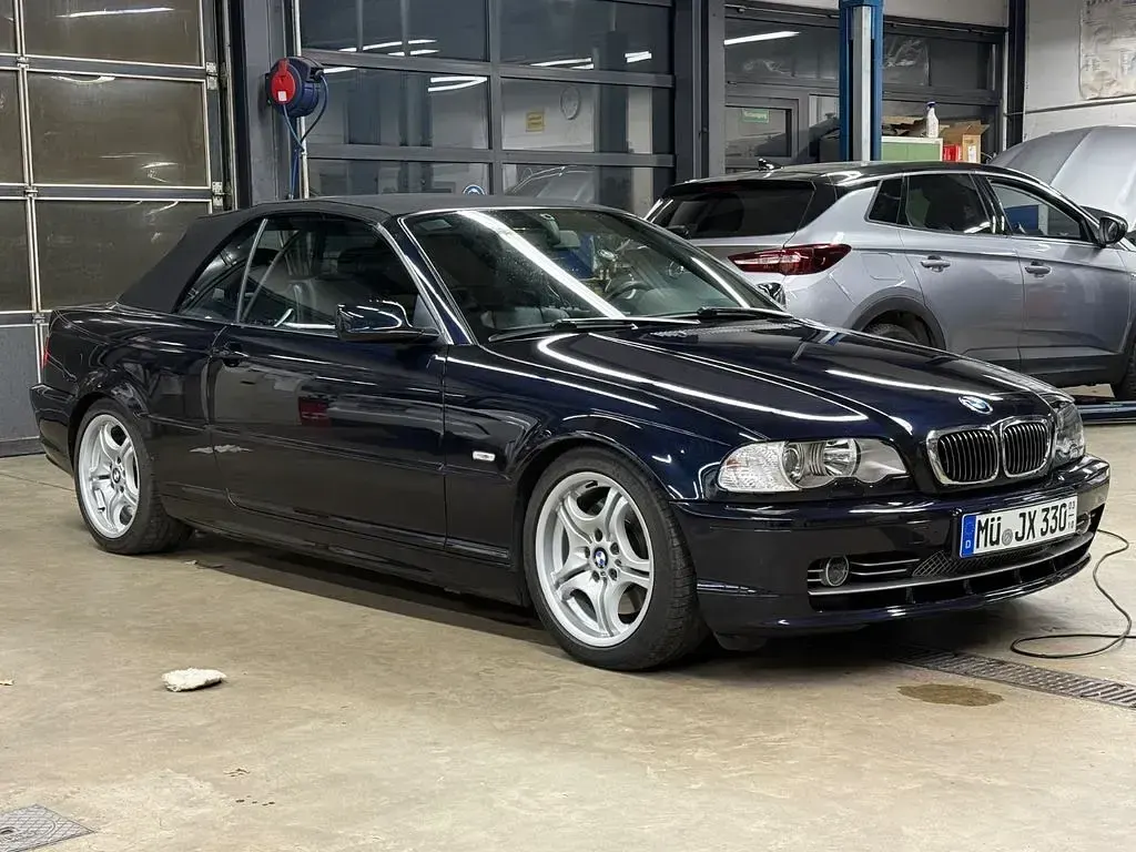 Gebraucht BMW 330 Cabriolet Performance 231 PS (169 kW) 2000 Schwarz Cabrio