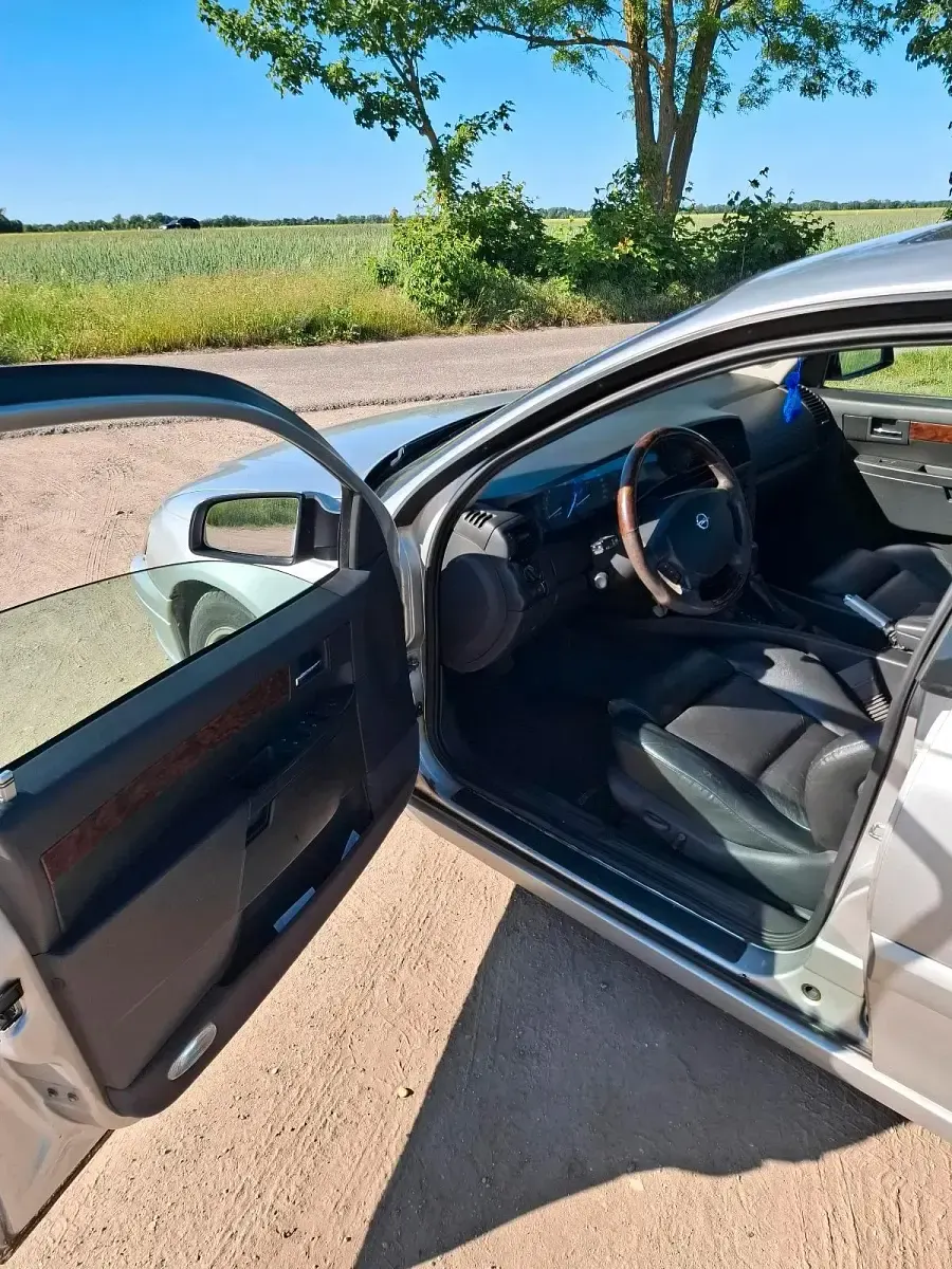 Gebraucht Opel Omega 150 PS (110 kW) 2003 Silber Kombi