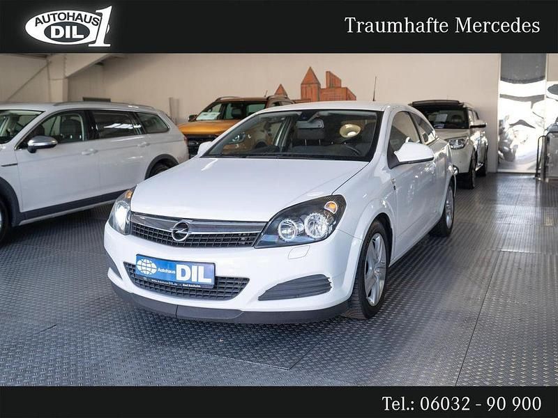 Gebraucht Opel Astra GTC 90 PS (66 kW) 2010 Weiß