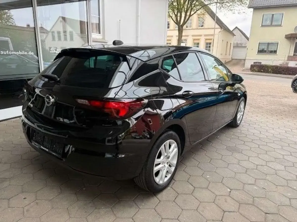 Gebraucht Opel Astra 145 PS (106 kW) 2020 Schwarz Limousine