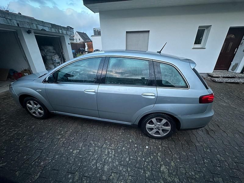 Gebraucht Fiat Croma 150 PS (110 kW) 2009 Silber Kombi