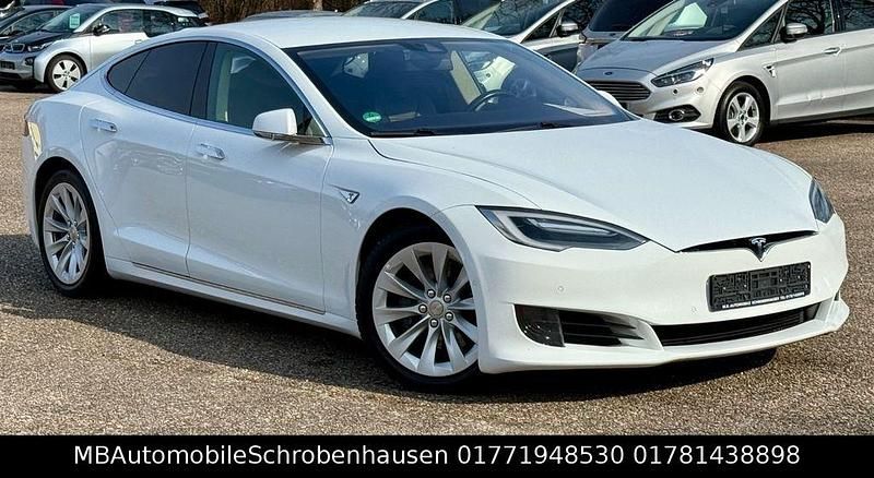 Weiß Gebraucht 2016 Tesla Model S Kleinwagen | 17.999 € - Bild 1/4