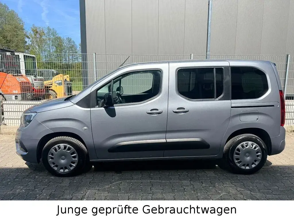 Occasion Opel Combo Life Elegance 131 ch (96 kW) 2022 Gris Monospace