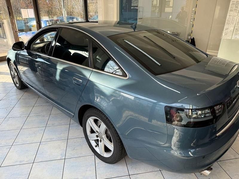 Gebraucht Audi A6 Advanced Plus 290 PS (213 kW) 2010 Blau Limousine