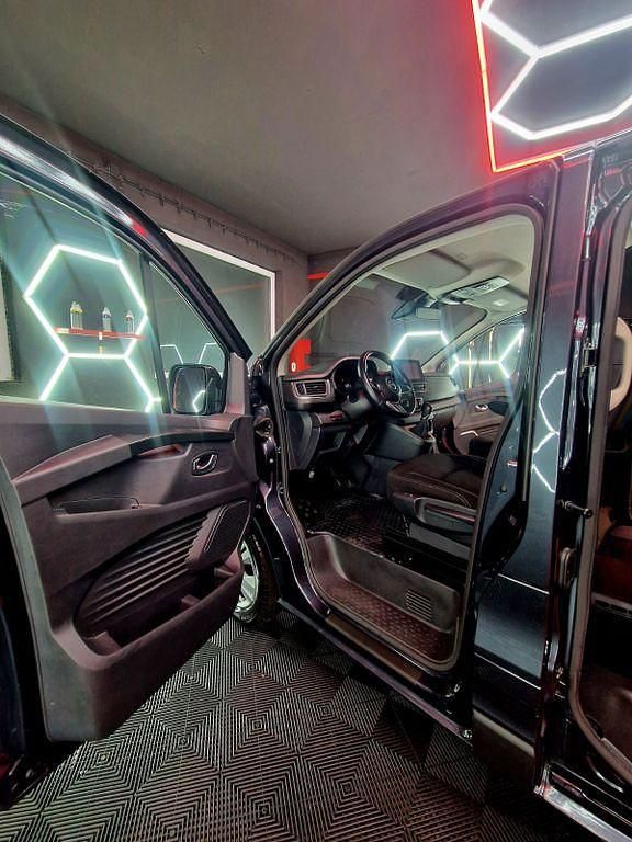 Gebraucht Nissan NV300 Tekna 170 PS (125 kW) 2022 Blau Van