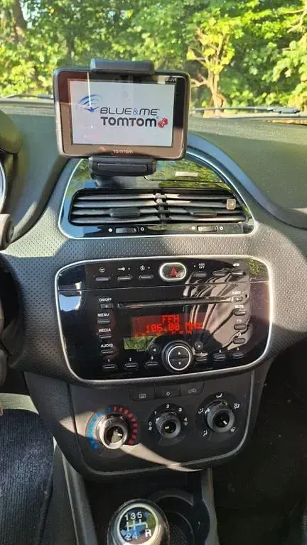 Gebraucht Fiat Punto 69 PS (50 kW) 2011 Schwarz Kleinwagen
