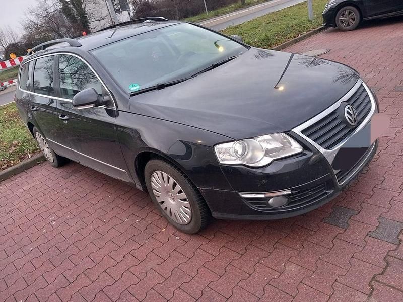 Gebraucht VW Passat Highline 122 PS (89 kW) 2010 Schwarz Limousine