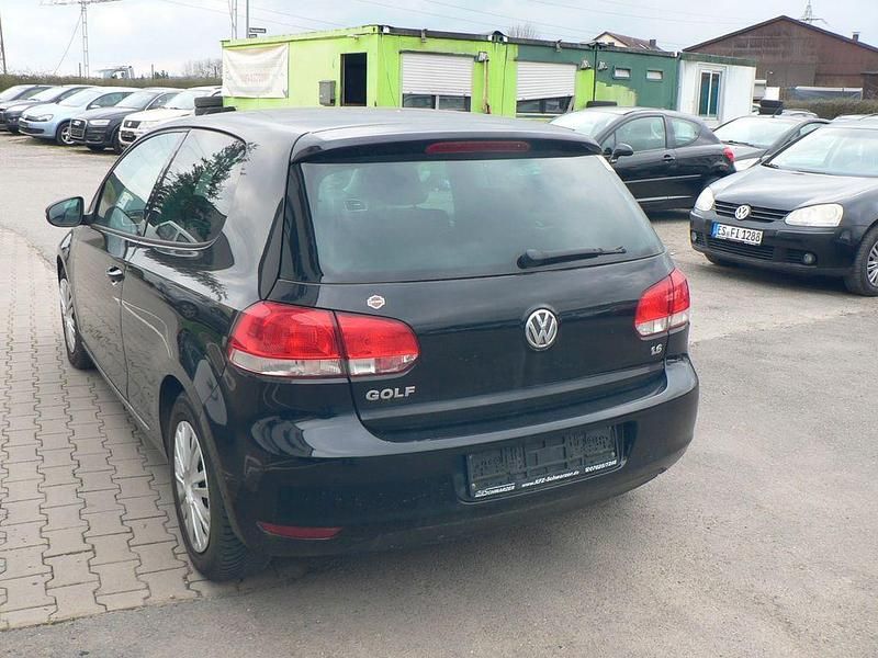 Gebraucht VW Golf VI Trendline 102 PS (75 kW) 2010 Schwarz Kleinwagen