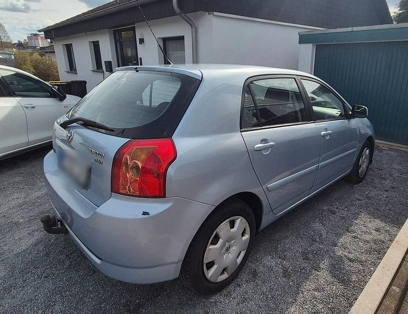 Gebraucht Toyota Corolla 90 PS (66 kW) 2005 Silber Limousine